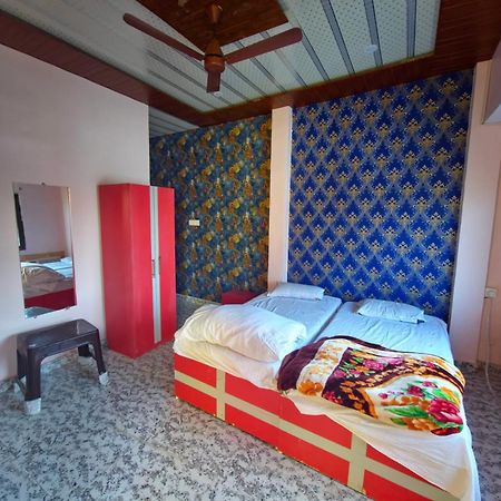Hotel Kalika P Guest House Váránaszi Kültér fotó